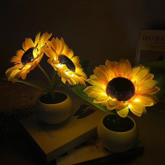 PetalGlowTM Sunflower Lamp