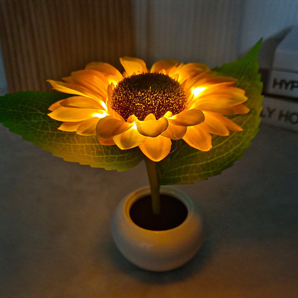 PetalGlowTM Sunflower Lamp