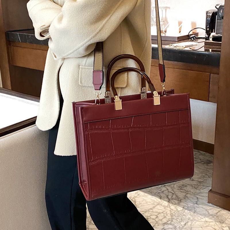 💥2025 HOT SALE- 40% off💥Women's fashionable one shoulder messenger bag -ins tote bag